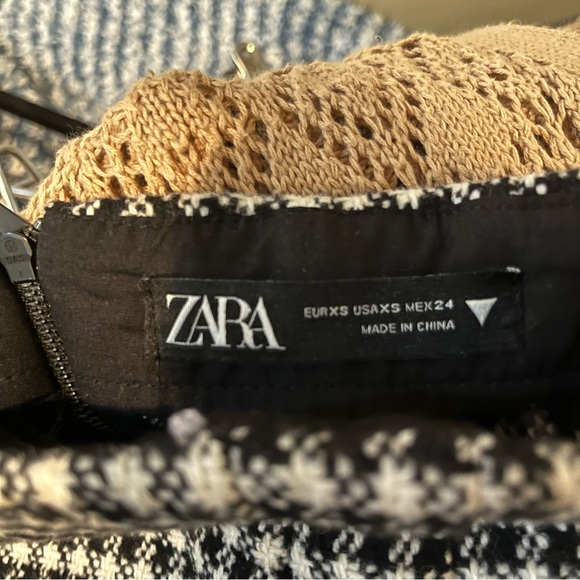 Zara Houndstooth Mini Skirt - Picture 3 of 3